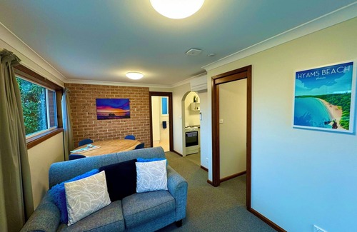 Hyams Beach Apartment | Walters Holiday Flats @ Hyams Beach (Flat 4) - Book 7 nights pay for only 6*
