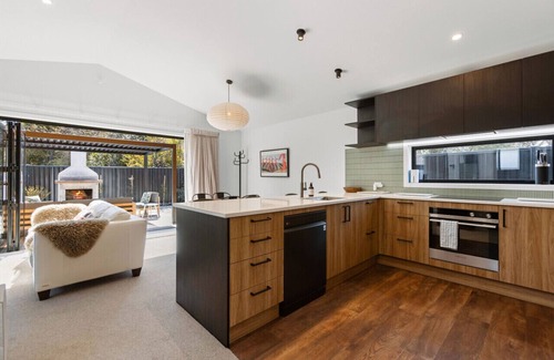 Wanaka House | Wanaka Escape - Modern 2 bedroom house