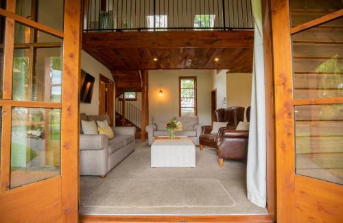 Wanaka Bed & Breakfast | Wanaka Homestead Lodge & Cottages