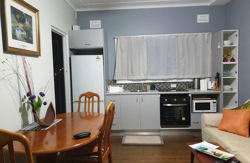 Cronulla Apartment | Wanda Beach and Cronulla Golf Course - 5 min walk - Quiet street