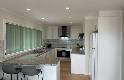 Salamander Bay House | Wanda Beach House, 100 mtrs to beach. Linen & towels. Pets allowed.