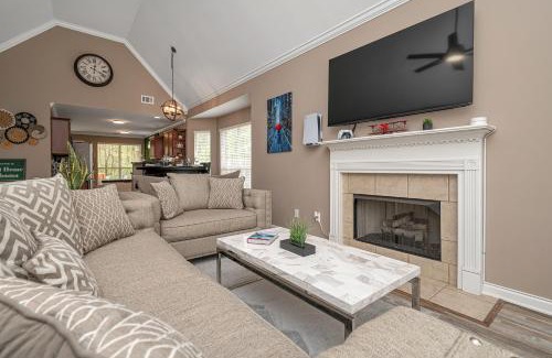 New Castle House | Wanderlust Willow Ultimate Escape With Comfort