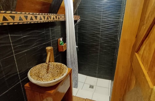 Robertsport Cabin | Warkolor Jungle Lodge & Reserve