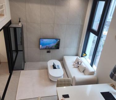 Eulji-ro Apartment | Warm house, new building, Dongdaemun History & Culture Park Station