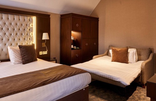 Coombe Hill Hotel | Warren House