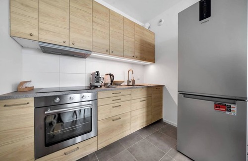 Praga Poludnie Apartment | Warsaw Praga - Workspace, Balcony and Parking - by Rentujemy