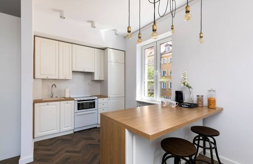 Old Town Apartment | Warsaw Stylish Old Town Apartment