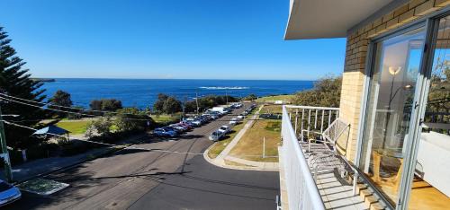 Coogee Apartment | Watch The Sunrise Over Coogee 2 Bedrooms+Garage