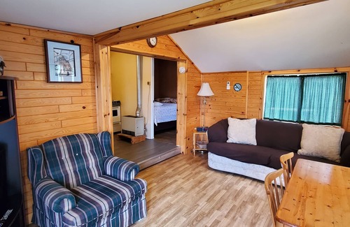 Hastings Cottage | Water Front 2 Bedroom Cottage 4