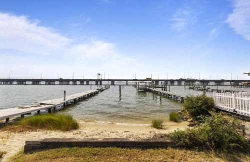 Willoughby Spit House | Water Front Delight On The Bay Home