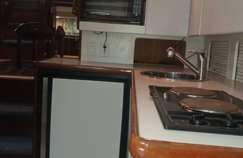 Sanford Boat Rental | Water Lovers Retreat. For all Nature and Water lovers.