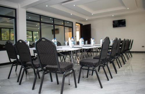 Kenya Hotel | WATER PavilioN HOTEL