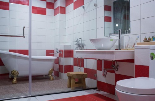 Donggang Bed & Breakfast | Water Reflections at Ease