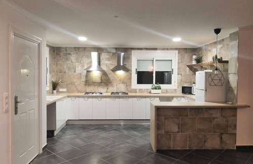 Busot Villa | Water Slide, Beer Tap, Games Room, Play Park, 2 Kitchens - Space & Fun!