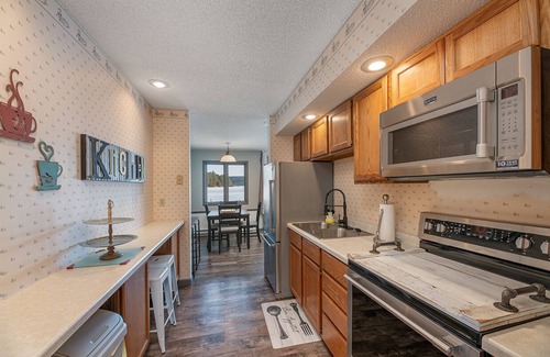Three Lakes Cabin | Water View 2 Bedroom Cabin, Now Booking for Summer