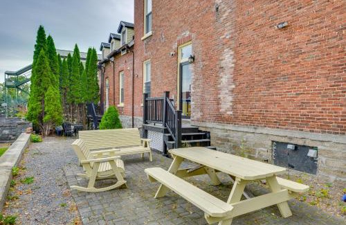 Sackets Harbor Apartment | Water-View Balcony Charming Lake Ontario Studio!