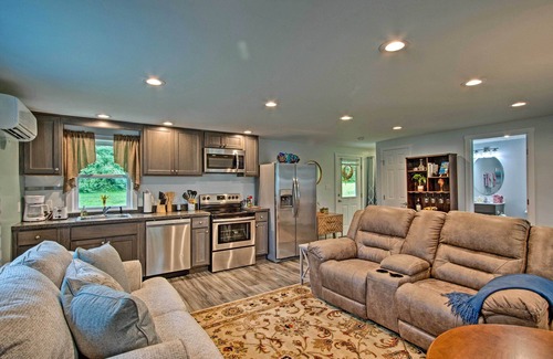 Brodheadsville Cottage | Water Views: 'The Overlook Home' in Brodheadsville