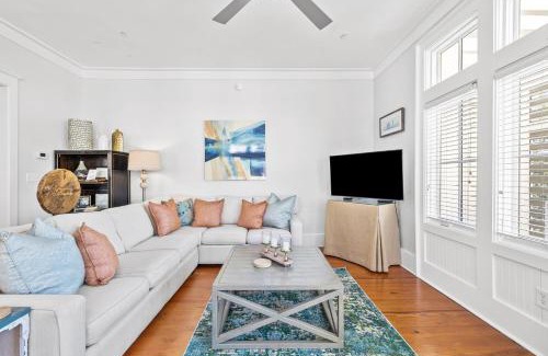 Beach District Apartment | Watercolor 1660 #302