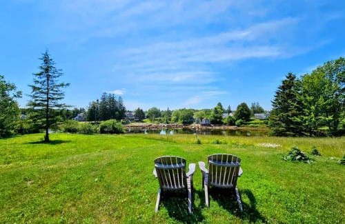 Prospect Harbor House | Waterfall Sea Cottage Family fire pit waterfront sleeps 4