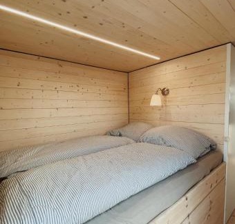 Plaue Boat Rental | Waterfront Loft