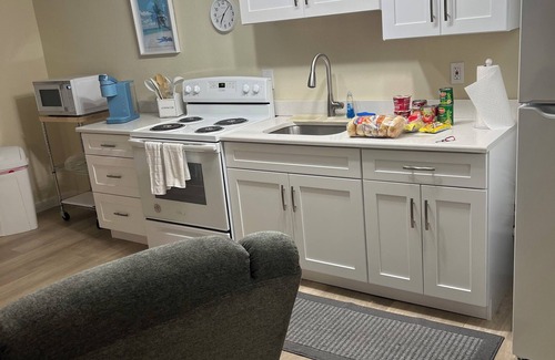 Hudson Beach Estates Cottage | Waterfront 1 bed! Bath