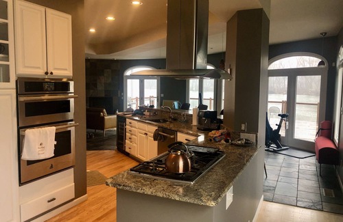 Saint Joseph House | Waterfront 3Bed 3Bath Home