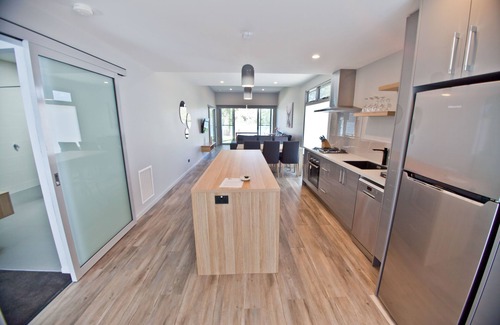 Miandetta Hotel | Waterfront Apartments
