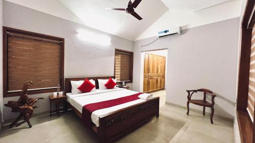 Kollam House | WaterFront by PALMYRA