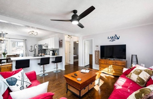 Semora House | Waterfront: Caiman Cove