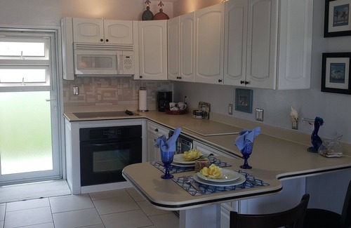 Bell Channel Bay Condo | Waterfront condo