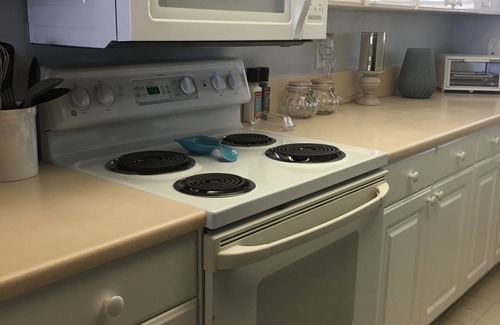 Titusville Condo | Waterfront condo, seasonal, corporate, monthly rental. View rocket launches!