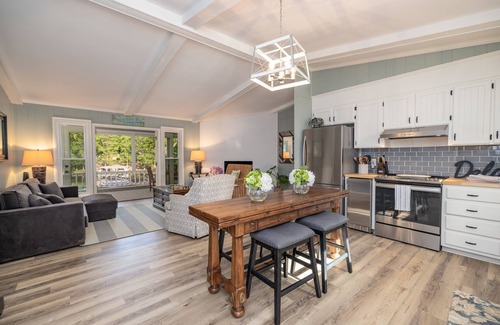 Littleton House | Waterfront-Gorgeous Views-New Boat House-Fire Pit-Much More!