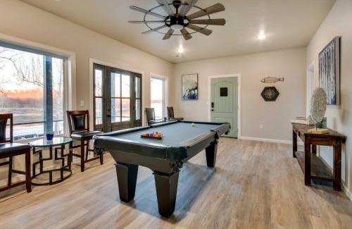 Cleora House | Waterfront Grand Lake Family House with Game Room!