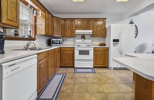Jasper House | Waterfront Home on South End of Lake Sam Rayburn in Westwood Subdivision