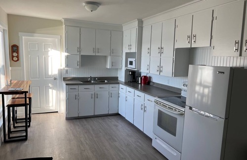 Blacks Harbour House | Waterfront House, Starlink internet, good parking lot, 2 bedrooms