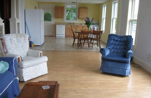 Friendship House | Waterfront House with Harbor View and Authentic Maine Atmosphere