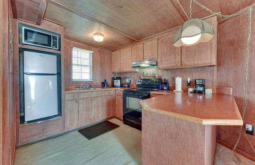 Jonesville Apartment | Waterfront Jonesville Studio on Black River Lake!