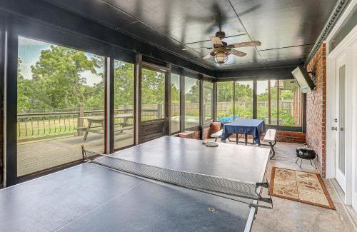 Arkansas City House | Waterfront Kansas Home with Private Fire Pit!
