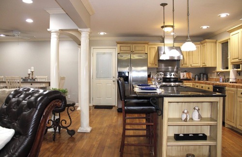 Florence House | Waterfront Lake House on Wilson Lake
