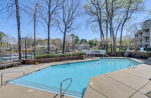 Mount Mourne Apartment | Waterfront Lake Norman Retreat with Pool Access!