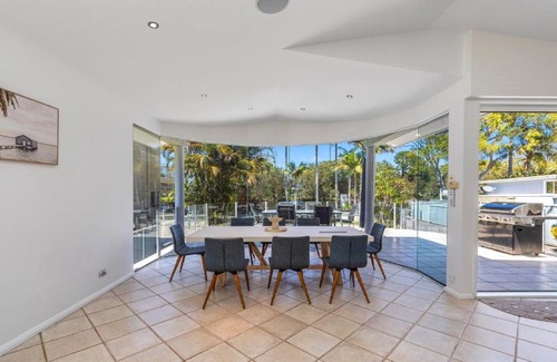 Chittaway Point House | 'Waterfront Oasis' by Accom Holidays
