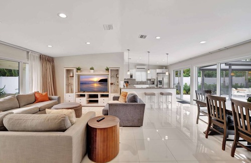 Riverside Park House | Waterfront Oasis w/Enclosed Pool!
