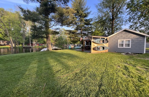 Bayberry House | Waterfront!Outdoor living! Canoe kayaks paddleboard 60 ft dock Newly Renovated