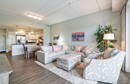 Manistee Condo | Waterfront Penthouse at Edgewater