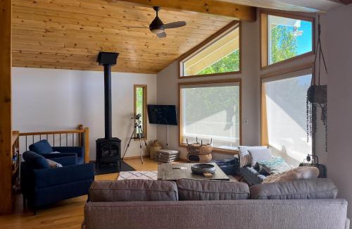 Agate House | Waterfront Retreat at Church Point