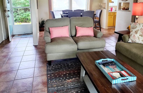 Sailhouse Condo | Waterfront Retreat at RRYCC