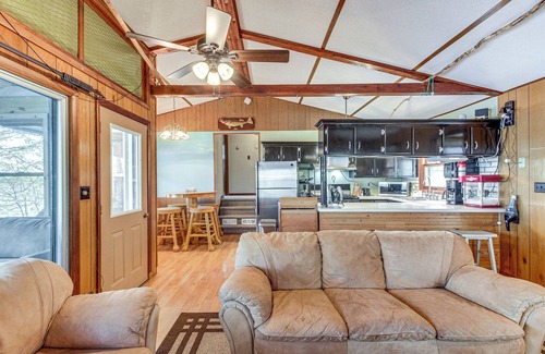 Aitkin Cabin | Waterfront Spirit Lake Cabin w/Boat Rental!