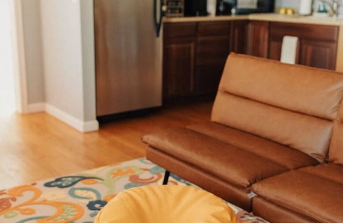 Lincoln Apartment | Waterfront studio w/pool - shopping and beaches
