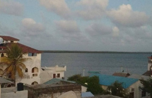 Lamu House | Waterfront view - House or Room