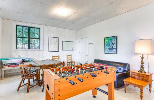 Athens House | Waterfront Wheeler Lake Home with Furnished Deck